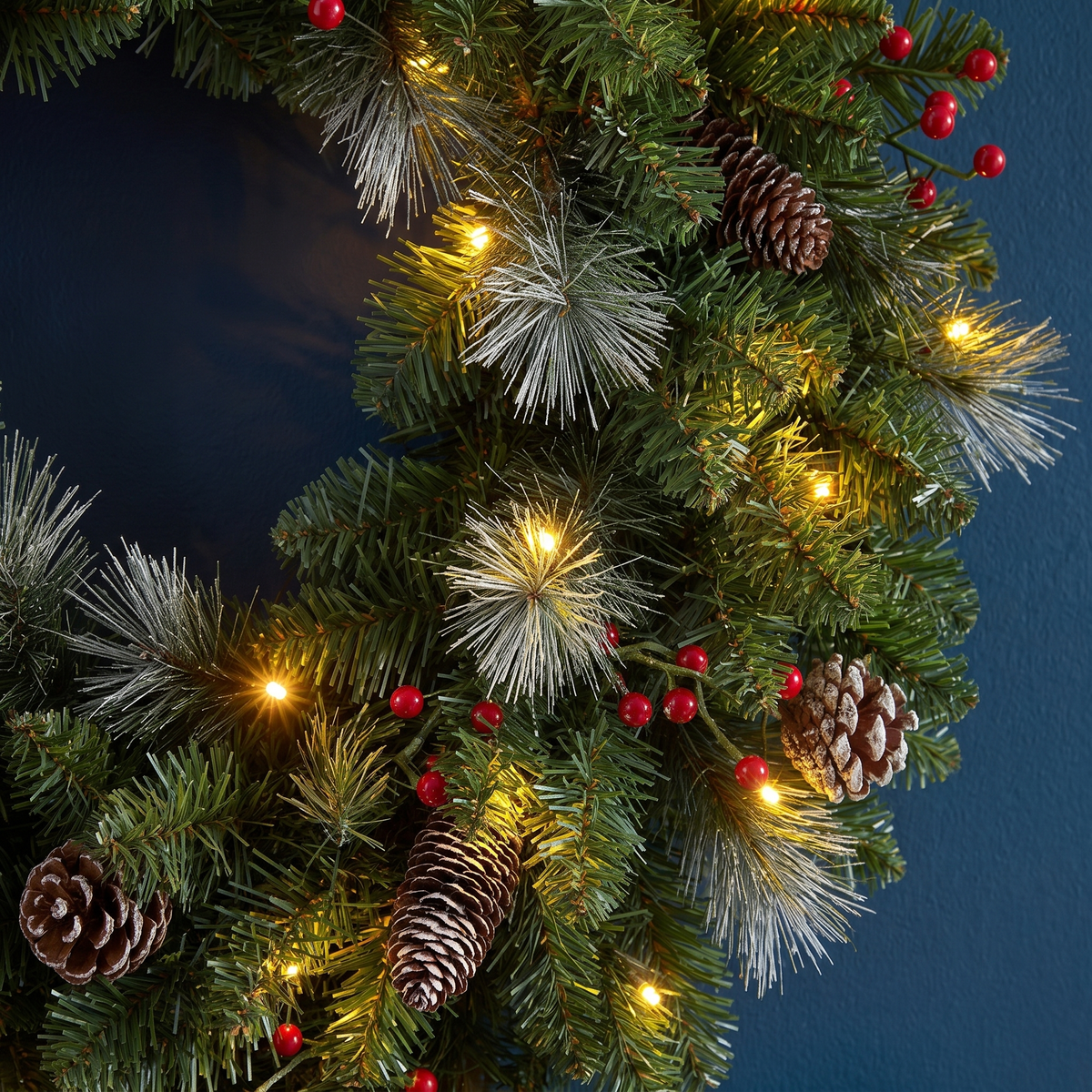 Pre-Lit Frosted Pinecone & Berry Christmas Wreath – 60cm – close-up detail