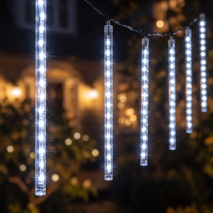 Cool White Falling Icicle Christmas Lights – 12m, 960 LED – close-up of the glowing LEDs