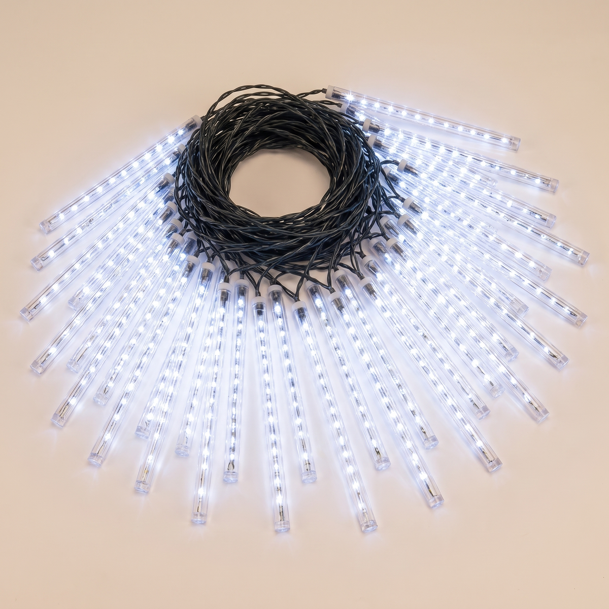 Cool White Falling Icicle Christmas Lights – 12m, 960 LED – studio view