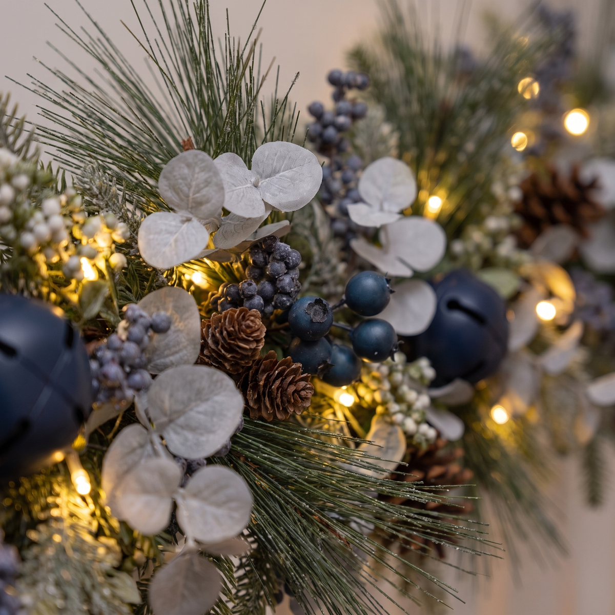 Blue Berry & Silver Pre-Lit Christmas Garland – 180cm, 35 LED – close-up of the foliage and LEDs