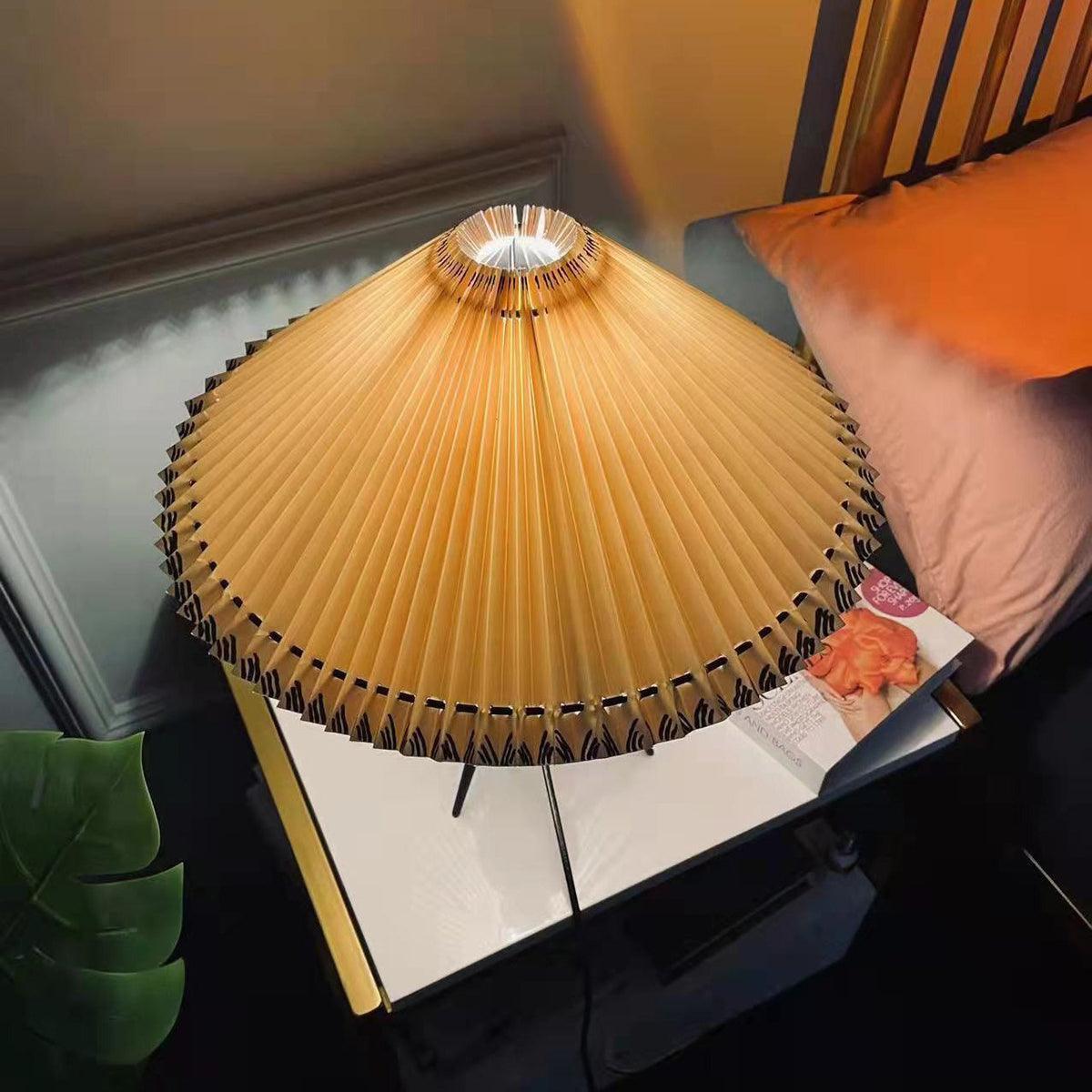 Mian Table Lamp