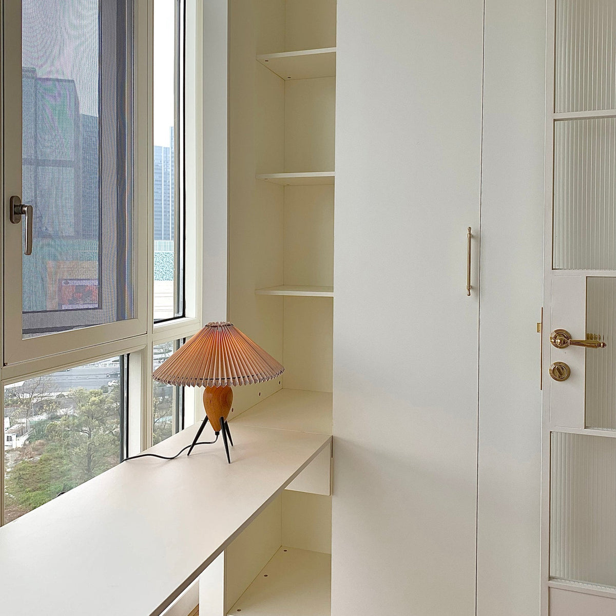 Mian Table Lamp