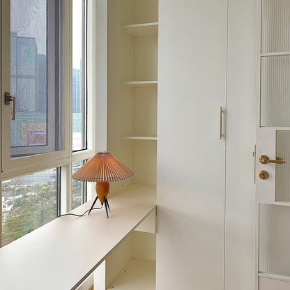 Mian Table Lamp